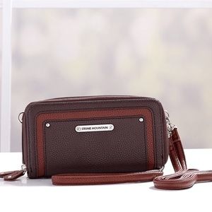 NWOT☀️Stone Mountain Leather Crossbody Wallet BOHO